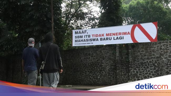  Konflik SBM ITB Tak Reda Usai Rektor-Mendikbud Disomasi Ortu Mahasiswa