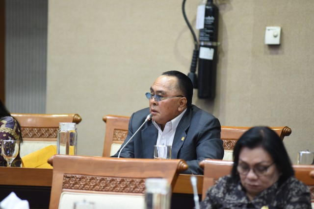  Ismail Thomas Anggota Fraksi PDIP Resmi Ditahan! Simak Kasusnya