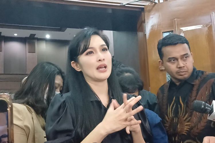  Sandra Dewi Akui Perintahkan Penarikan Uang dari Rekening Asisten Saat Harvey Moeis Jadi Tersangka