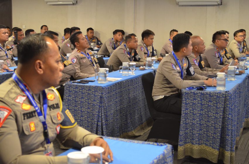  Kasubdit Tatib Ditgakkum Resmi Buka Pelatihan Kendaraan Listrik Korlantas Polri