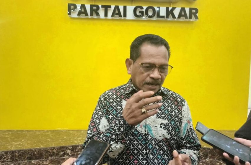  Jokowi Dianggap Anggota Kehormatan Golkar Meski Tanpa KTA