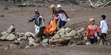 Data Terbaru Korban Longsor Bandung Barat: Tim SAR Temukan 25 Kantong Jenazah
